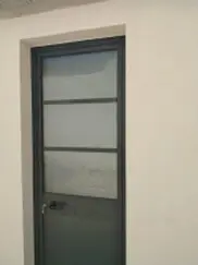Installazione di infissi in alluminio a taglio termico ad alta efficienza energetica, progettati e montati a Copertino da Copertininfissi.