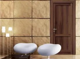 Porta interna di design moderno in finitura bianca opaca, ideale per valorizzare gli ambienti interni e l