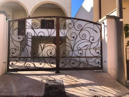 Progettati per garantire massima sicurezza e resistenza agli agenti atmosferici.